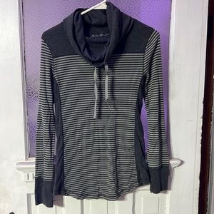 LN women’s Eddie Bauer cowl neck top size small